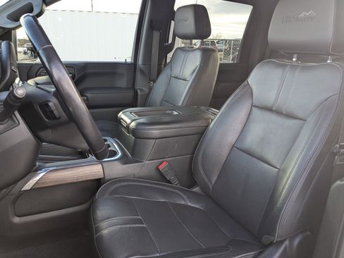 Used 2020 Chevrolet Silverado 3500 High Country w/ Technology Package image 28