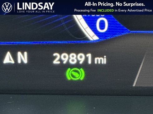 Used 2023 Volkswagen Tiguan SE w/ Panoramic Sunroof Package FWD image 25