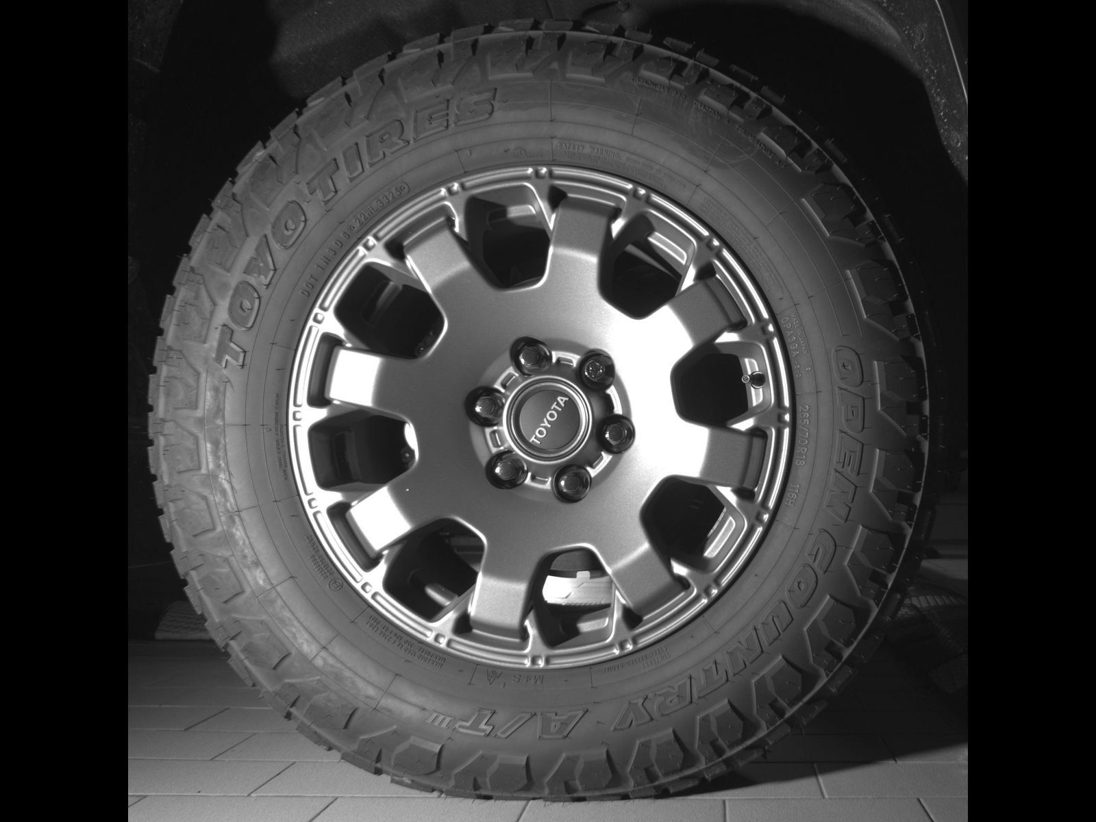 Used 2025 Toyota 4Runner Trailhunter AWD/4WD image 24