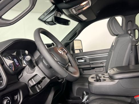 Used 2025 RAM 2500 Big Horn image 21