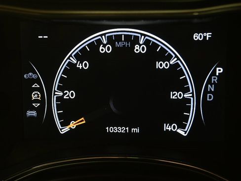 Used 2018 Jeep Grand Cherokee Laredo image 25