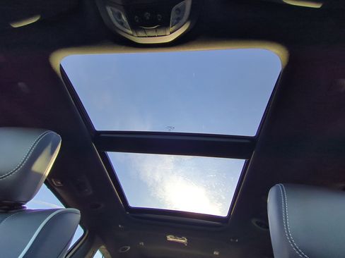 New 2026 Chrysler Pacifica Limited image 33