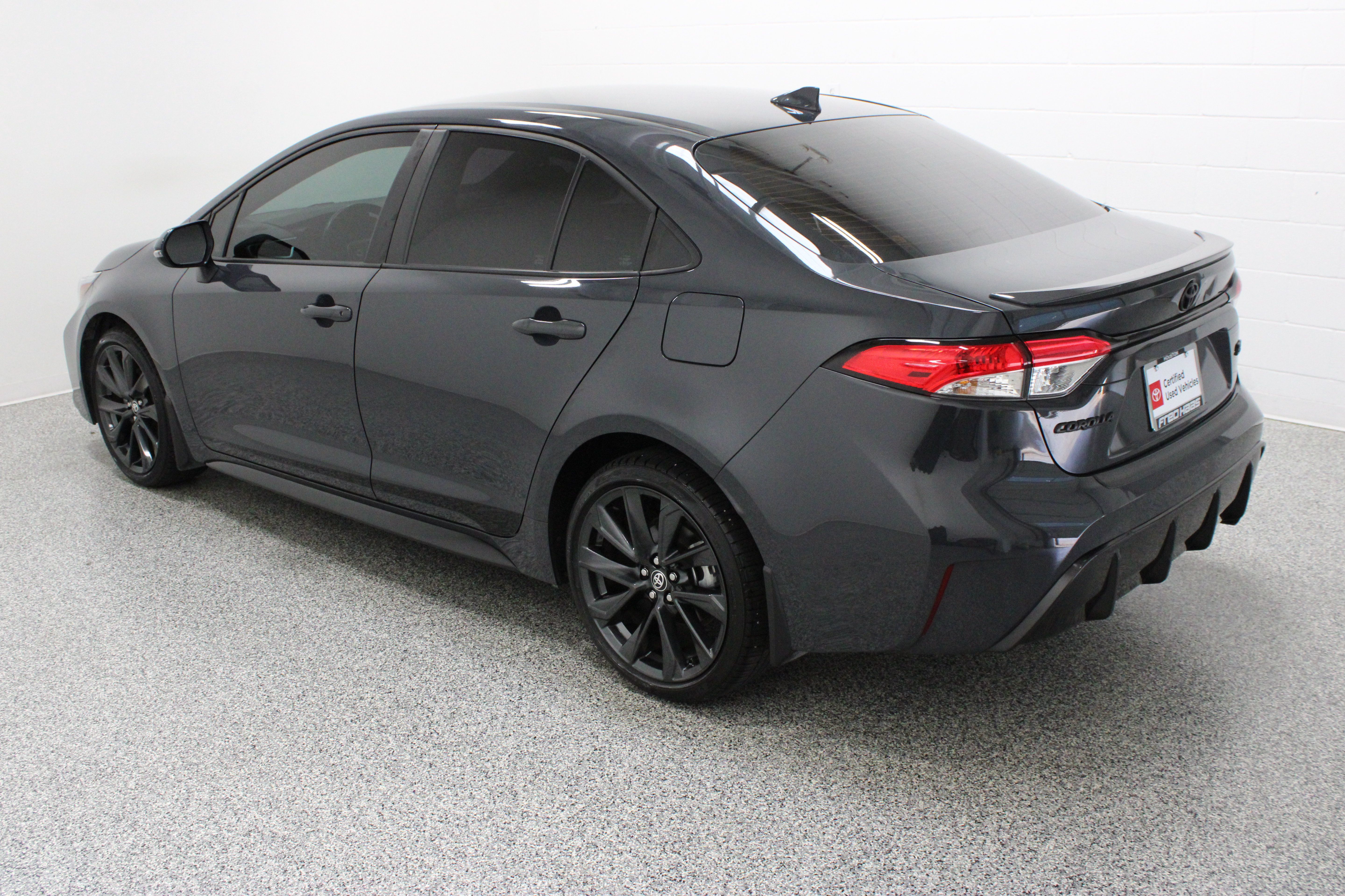 Used 2025 Toyota Corolla SE FWD image 9
