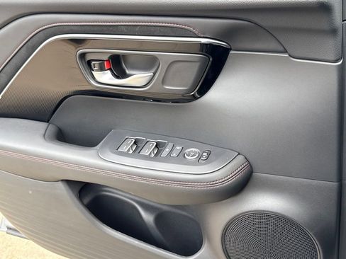 Certified 2025 Acura ADX A-Spec image 36