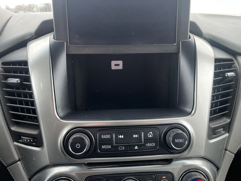 Used 2015 Chevrolet Tahoe LT image 29