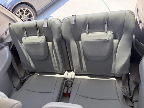 Used 2012 Toyota Highlander Limited w/ Tow Pkg AWD/4WD image 22