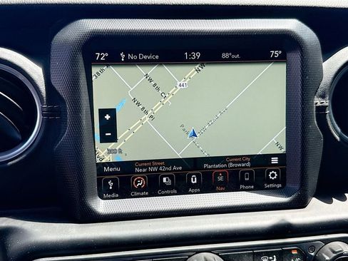 Used 2023 Jeep Wrangler Unlimited Sahara w/ Dual Top Group AWD/4WD image 15