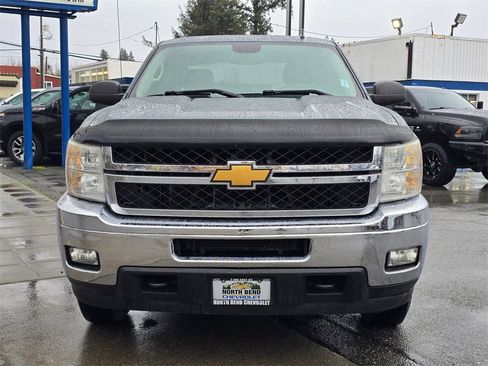 Used 2011 Chevrolet Silverado 2500 LT w/ Interior Plus Package image 2