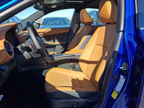 Used 2025 Lexus IS 350 F Sport w/ Accessory Package image 10