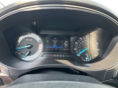 Used 2018 Ford Fusion SE FWD image 12