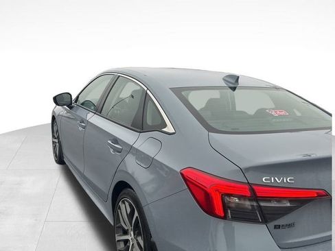 Used 2024 Honda Civic Touring image 6