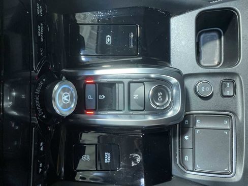 Used 2024 Acura MDX SH-AWD w/ Technology Package image 17