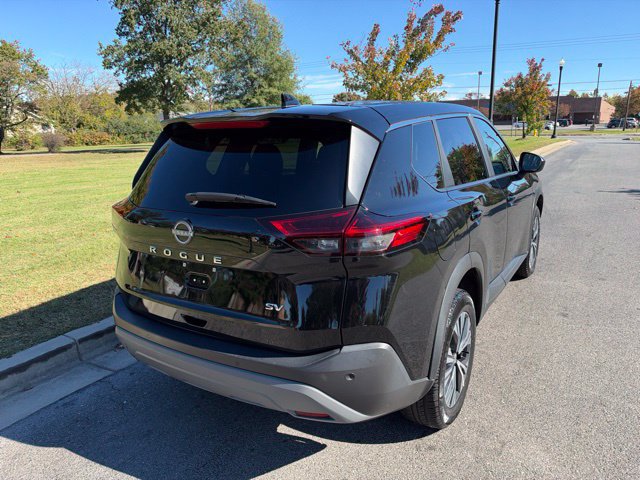 Used 2023 Nissan Rogue SV FWD image 20
