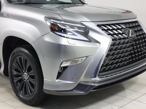 Used 2023 Lexus GX 460 Luxury w/ Sport Design Package image 38