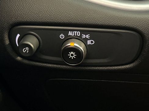 Used 2024 Chevrolet Malibu LT FWD image 32