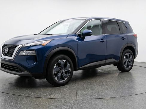 Used 2025 Nissan Rogue SV FWD image 3