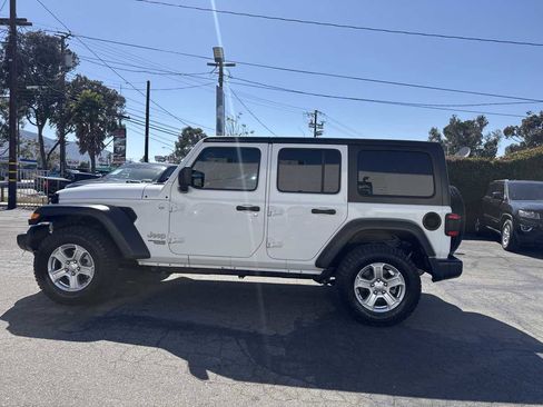 Used 2018 Jeep Wrangler Unlimited Sport S AWD/4WD image 5