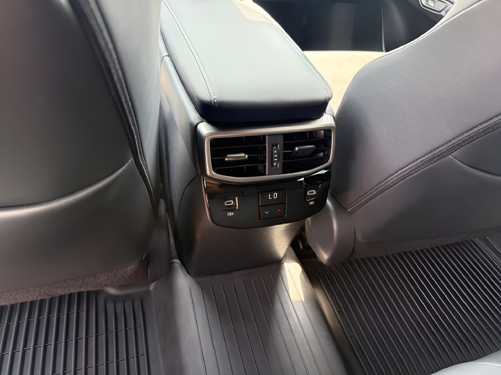 Used 2025 Lexus RX 350 Premium w/ Convenience Package FWD image 34