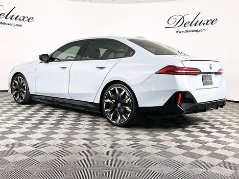 Used 2024 BMW i5 M60 w/ Premium Package image 4