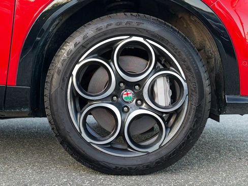 Used 2024 Alfa Romeo Tonale Ti w/ Active Assist Package image 12