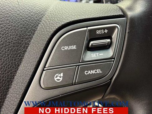 Used 2014 Hyundai Santa Fe GLS AWD/4WD image 39