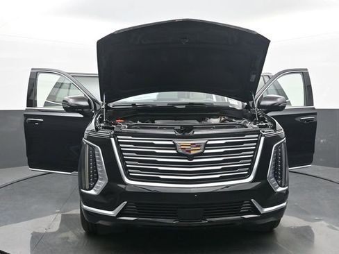 Certified 2025 Cadillac Escalade Premium Luxury Platinum w/ LPO, Floor Liner Package image 56