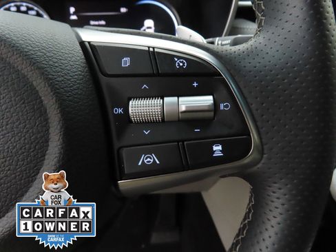 Used 2023 Genesis G70 3.3T RWD image 14