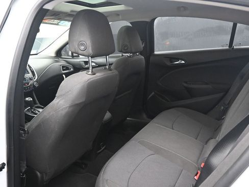 Used 2018 Chevrolet Cruze LT w/ Sun And Sound Package image 19