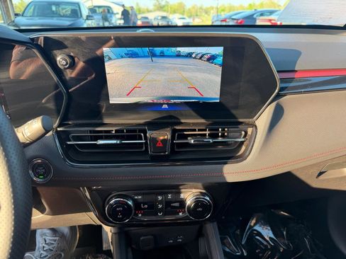 Used 2025 Chevrolet TrailBlazer RS w/ Convenience Package image 28