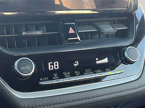 Certified 2023 Toyota Corolla SE image 34