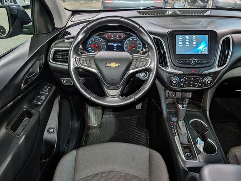 Used 2018 Chevrolet Equinox LT FWD image 3