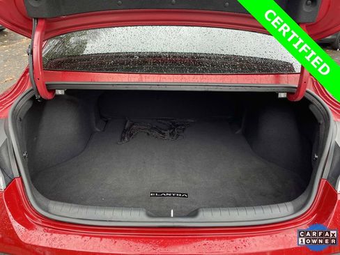 Certified 2025 Hyundai Elantra Sport image 8