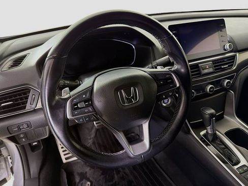 Used 2022 Honda Accord Sport image 12