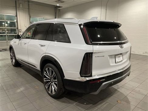 New 2026 Cadillac Vistiq Premium Luxury image 3
