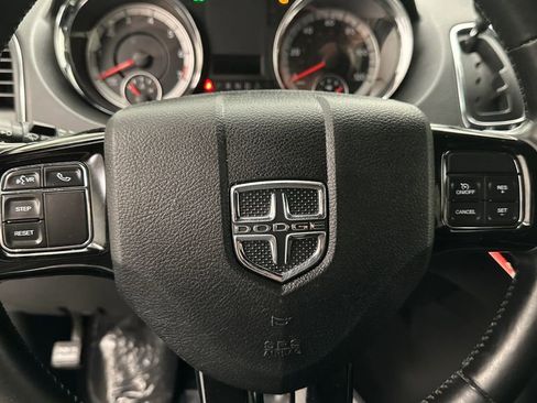 Used 2019 Dodge Grand Caravan SE FWD image 15