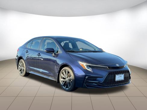 Used 2024 Toyota Corolla SE image 1