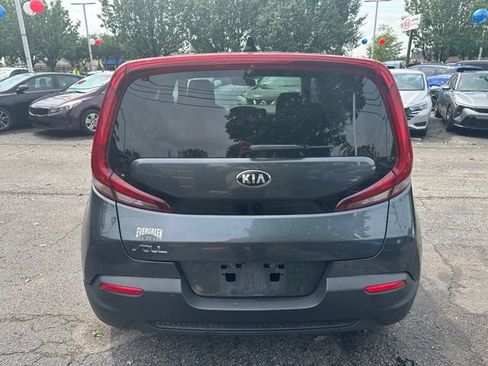 Used 2020 Kia Soul LX FWD image 5