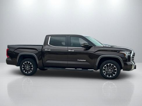 Used 2024 Toyota Tundra Limited AWD/4WD image 4