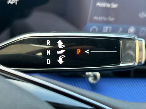 New 2026 Cadillac Optiq Luxury 1 image 21