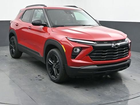New 2026 Chevrolet TrailBlazer LT w/ Convenience Package image 2