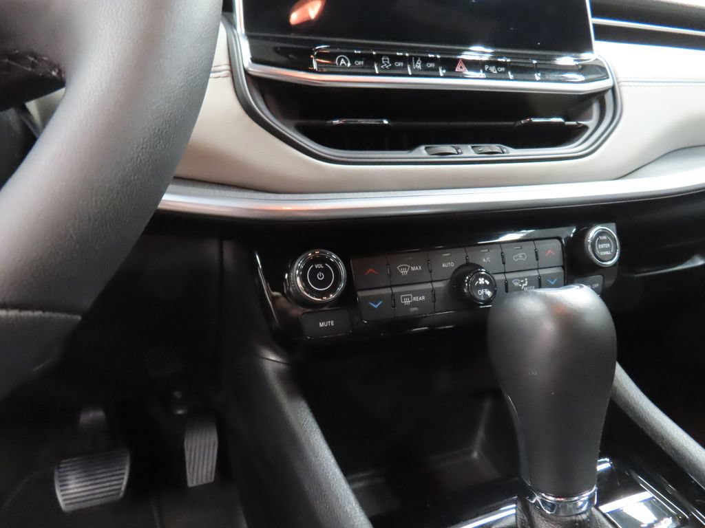 Used 2025 Jeep Compass Limited AWD/4WD image 51