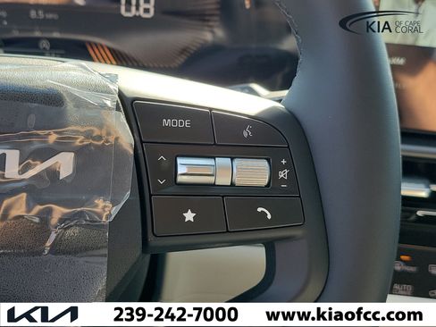 New 2026 Kia Sportage EX FWD image 25
