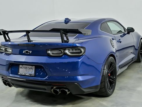 Used 2021 Chevrolet Camaro ZL1 image 12