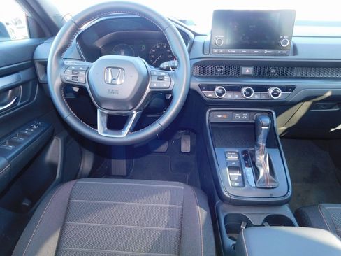 Used 2025 Honda CR-V Sport image 17