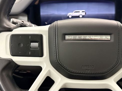 Used 2023 Land Rover Defender 130 First Edition image 11