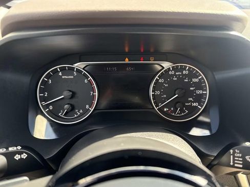 Used 2023 Nissan Rogue SV image 33