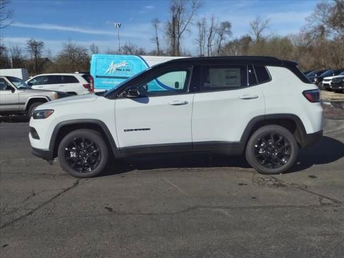New 2024 Jeep Compass Latitude w/ Convenience Group image 4