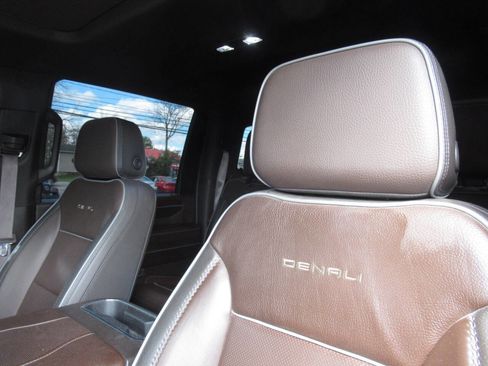 Used 2024 GMC Sierra 2500 Denali w/ Denali Reserve Package AWD/4WD image 30