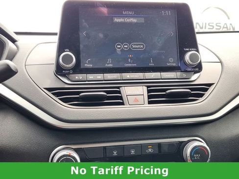Used 2025 Nissan Altima 2.5 S FWD image 16