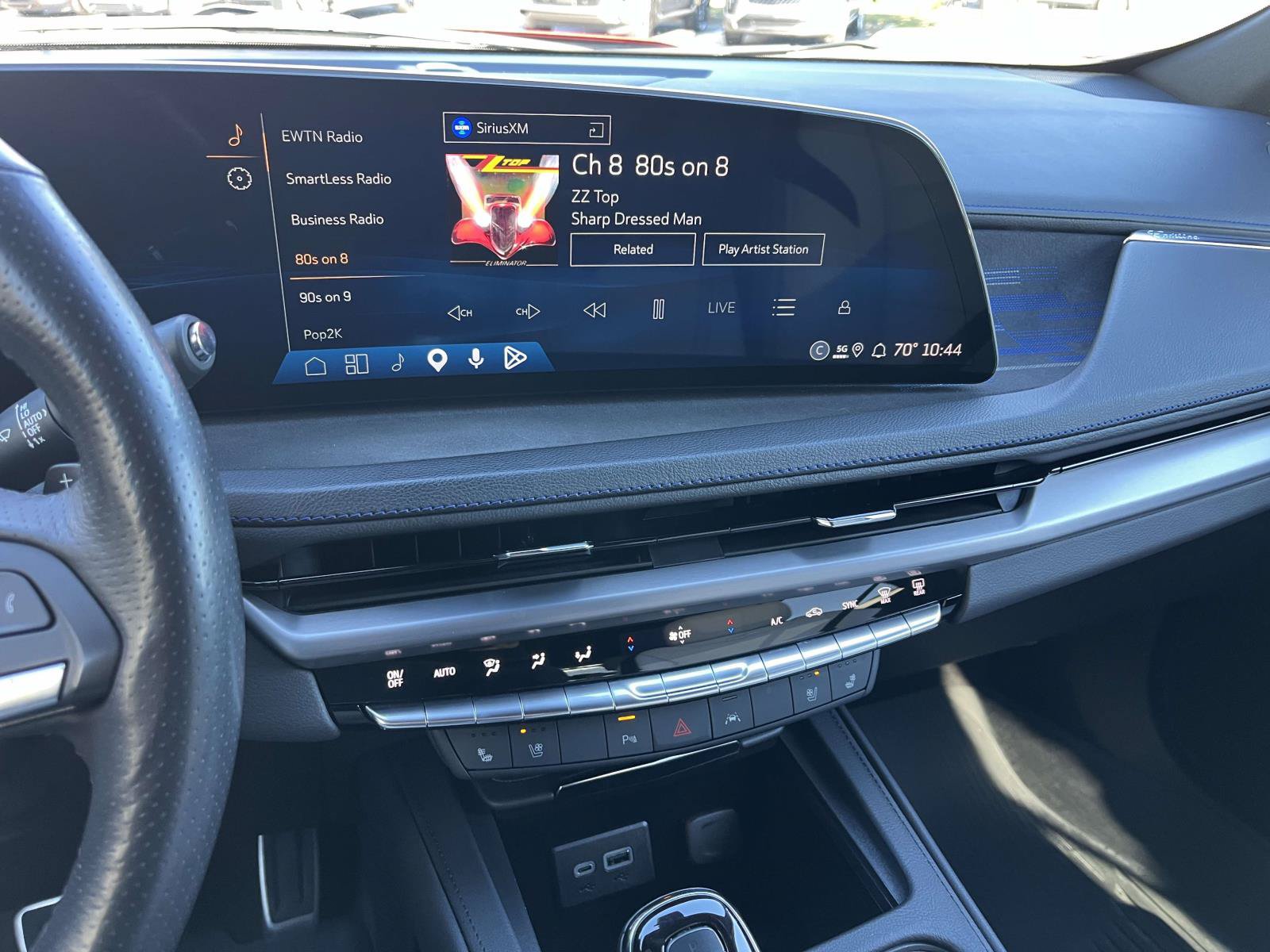 Used 2024 Cadillac XT4 Sport FWD image 25
